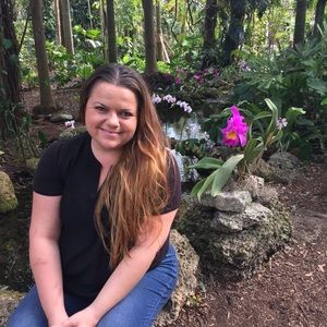 Meet your Posher, Crystal